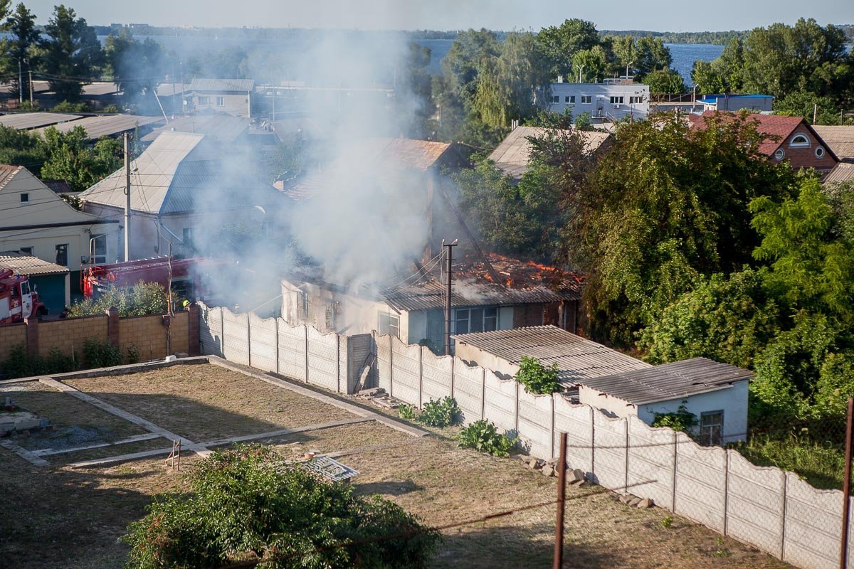 10 июня начался пожар в частном доме, расположенном на улице Байковой 10 июня начался пожар в частном доме, расположенном на улице Байковой