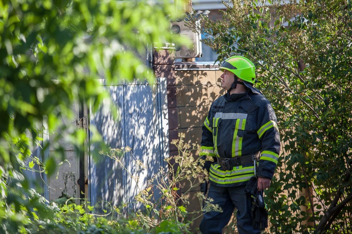 Спасателей вызвали соседи Спасателей вызвали соседи