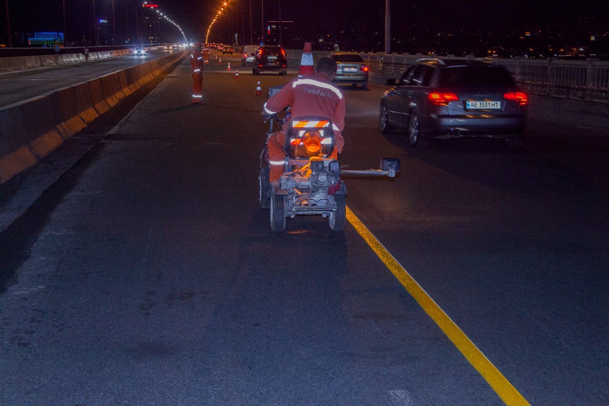 На Новом мосту начались первые подготовительные работы к ремонту На Новом мосту начались первые подготовительные работы к ремонту