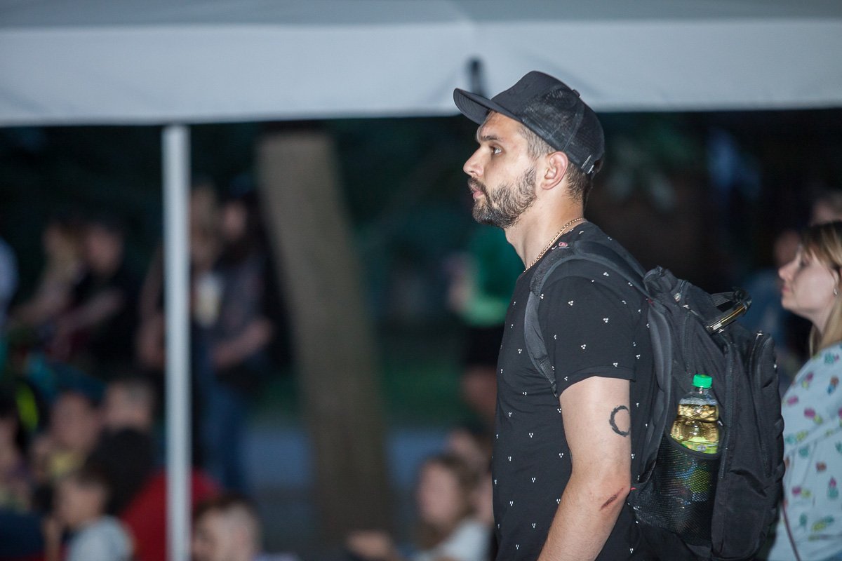 Пейте Живчик, а не пиво Пейте Живчик, а не пиво