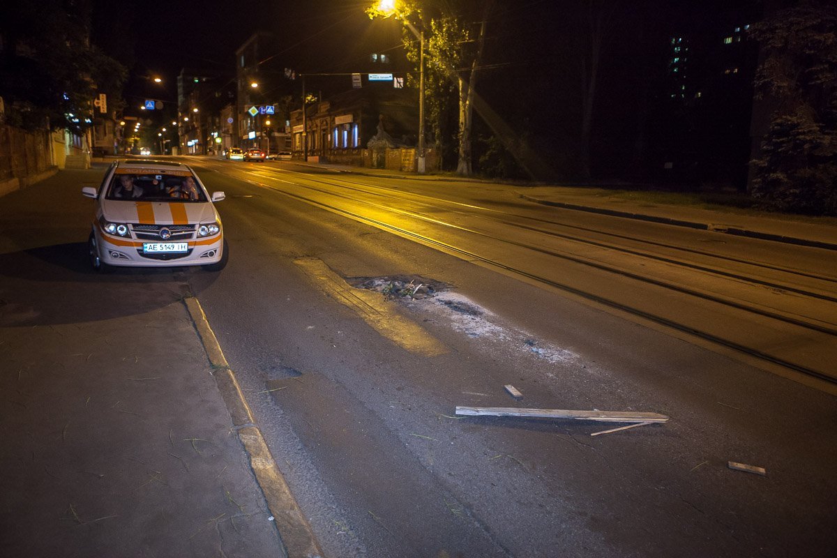 Даже машинка Информатора побоялась там проезжать 