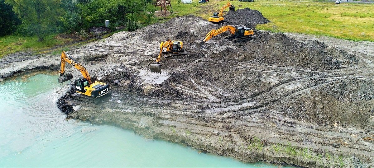 Работы по восстановлению озера начали в прошлом году Работы по восстановлению озера начали в прошлом году