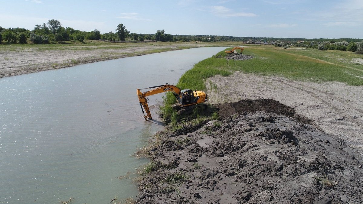 20 лет назад Попасное начало исчезать и со временем превратилось в болото 20 лет назад Попасное начало исчезать и со временем превратилось в болото
