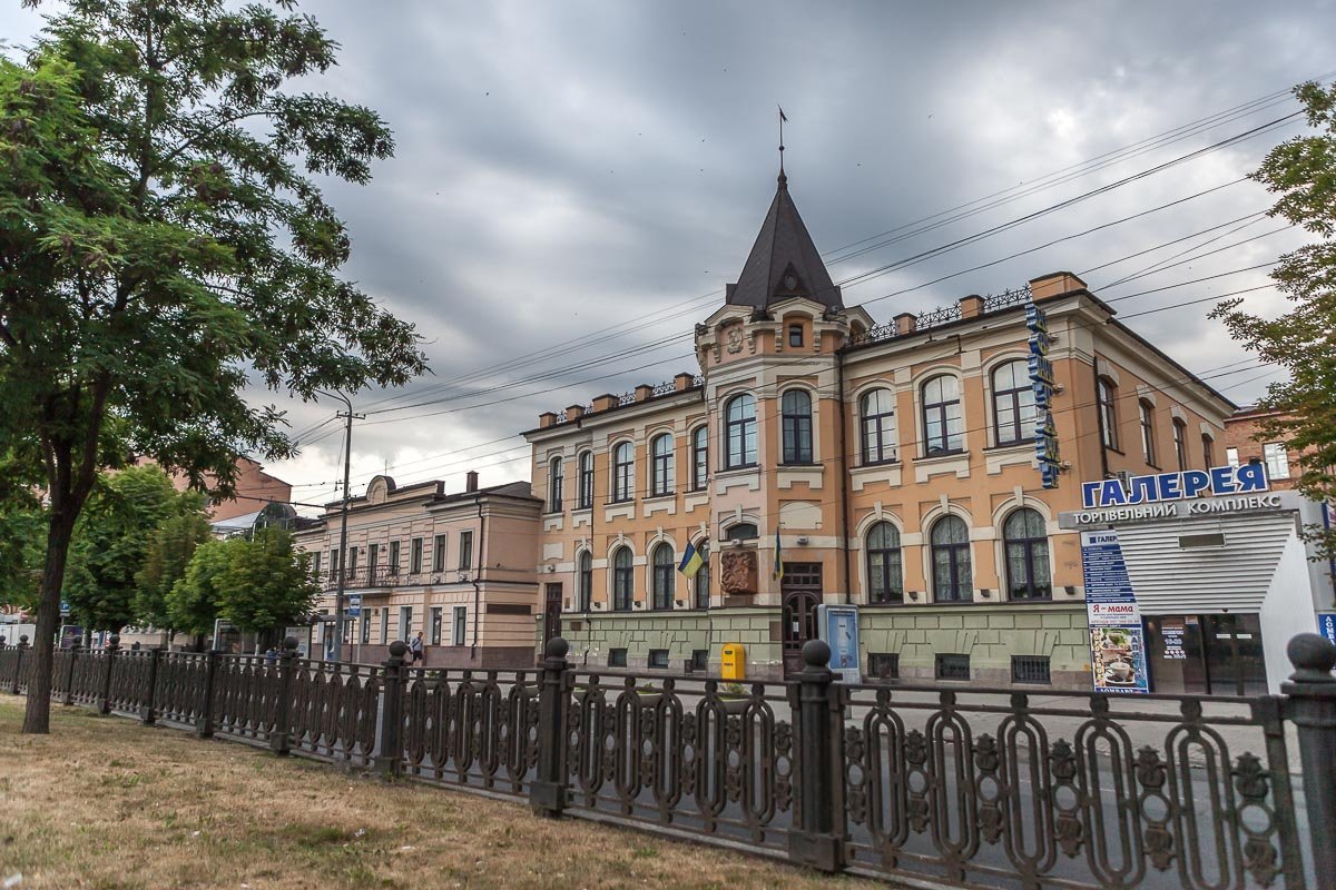 Первая почтовая контора Екатеринослава открылась в далеком 1787-м году Первая почтовая контора Екатеринослава открылась в далеком 1787-м году