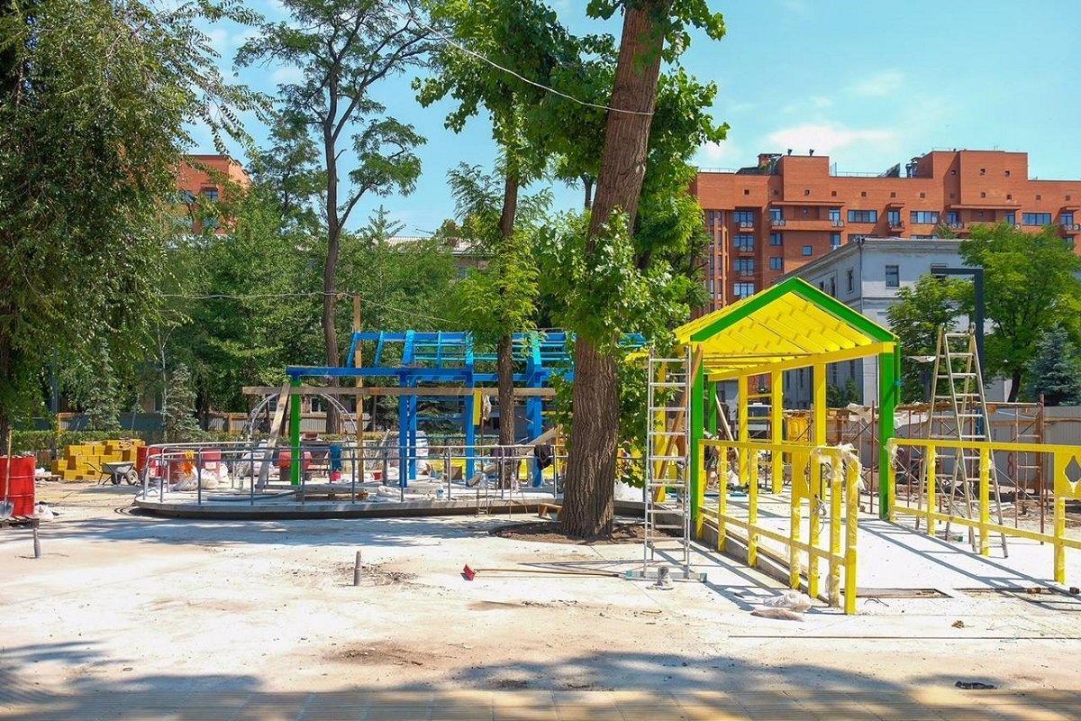 Сейчас его установка продолжается Сейчас его установка продолжается