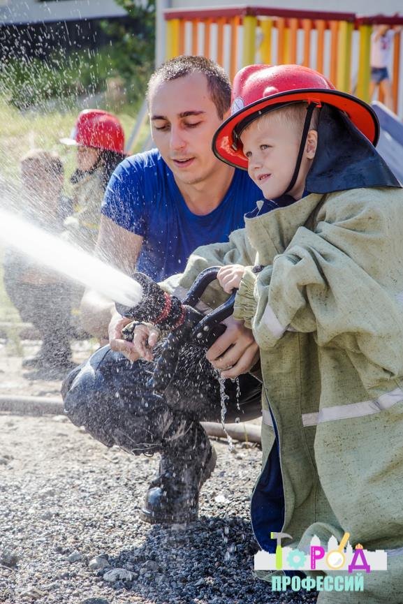 В сентябре маленьких жителей Днепра ждет фестиваль профессий 9