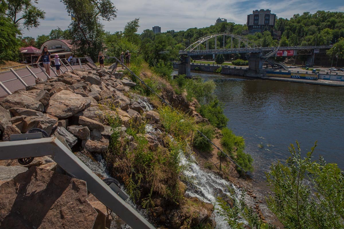 Потом поднимитесь по мосту Потом поднимитесь по мосту