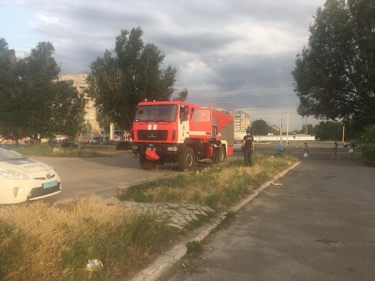 На месте работают сотрудники ГСЧС