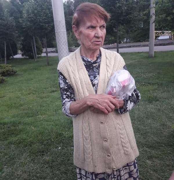 Пожилая женщина потеряла память Пожилая женщина потеряла память