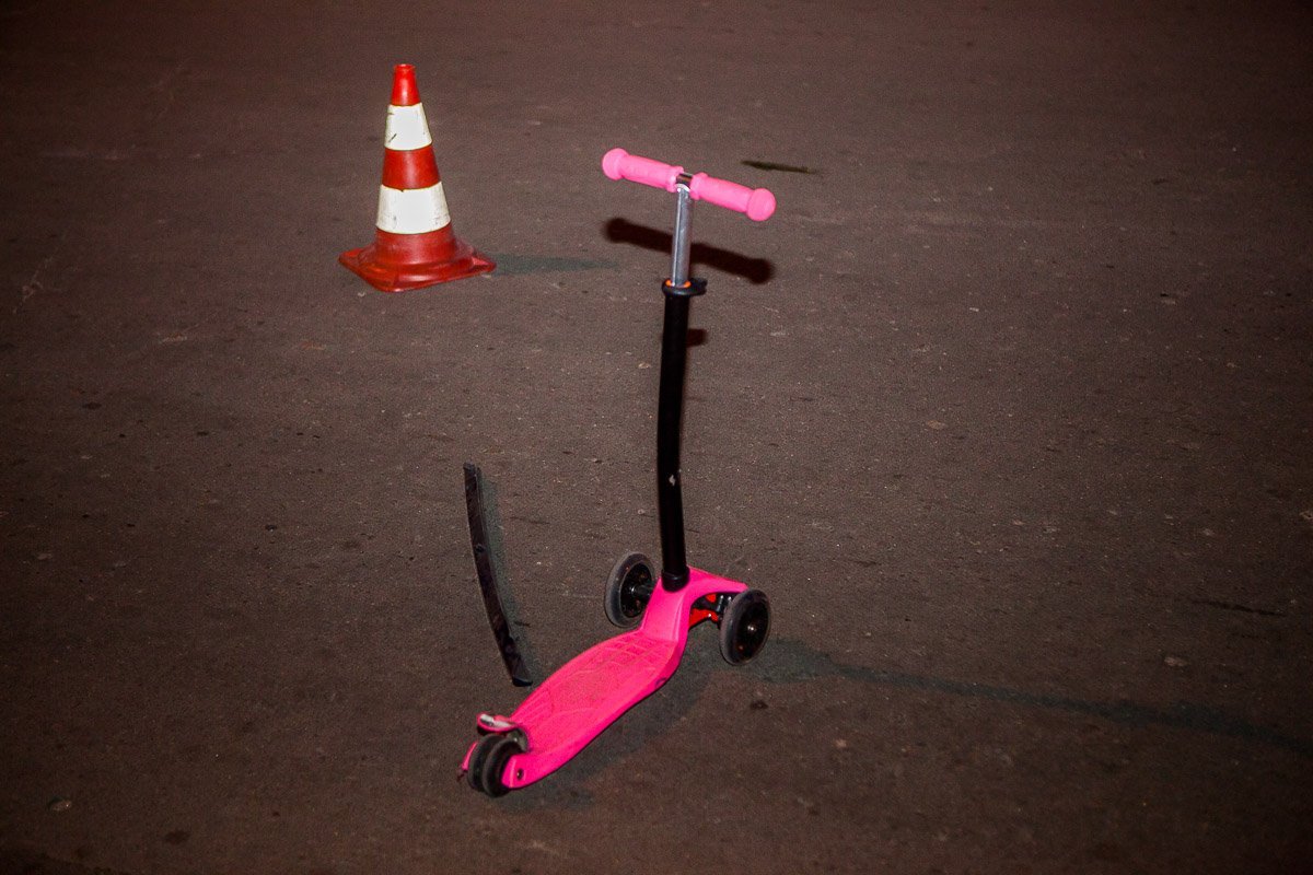 Девочку доставили в больницу с травмами ноги и таза Девочку доставили в больницу с травмами ноги и таза