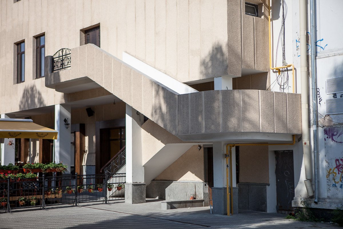 В 1973-м здание реконструировали по проекту архитектора Павла Ниринберга В 1973-м здание реконструировали по проекту архитектора Павла Ниринберга