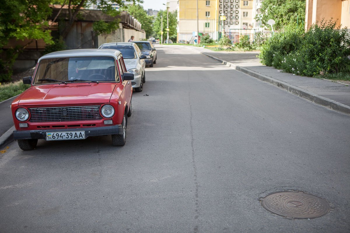 Установлен бордюрный камень