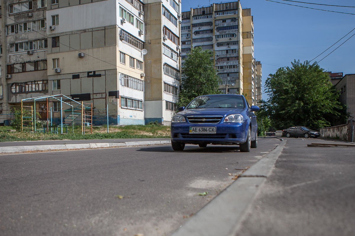 Аккуратные заезды во дворы