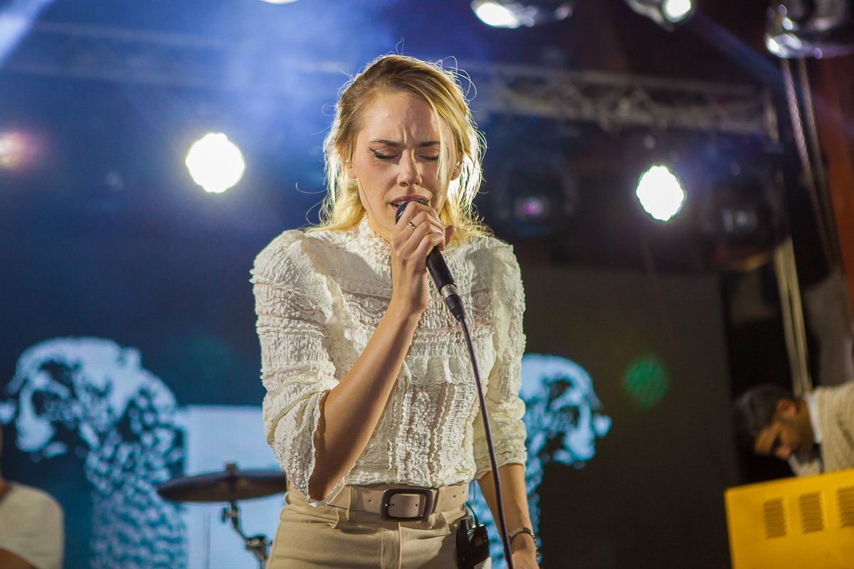 Их видео на YouTube собирают миллионы просмотров