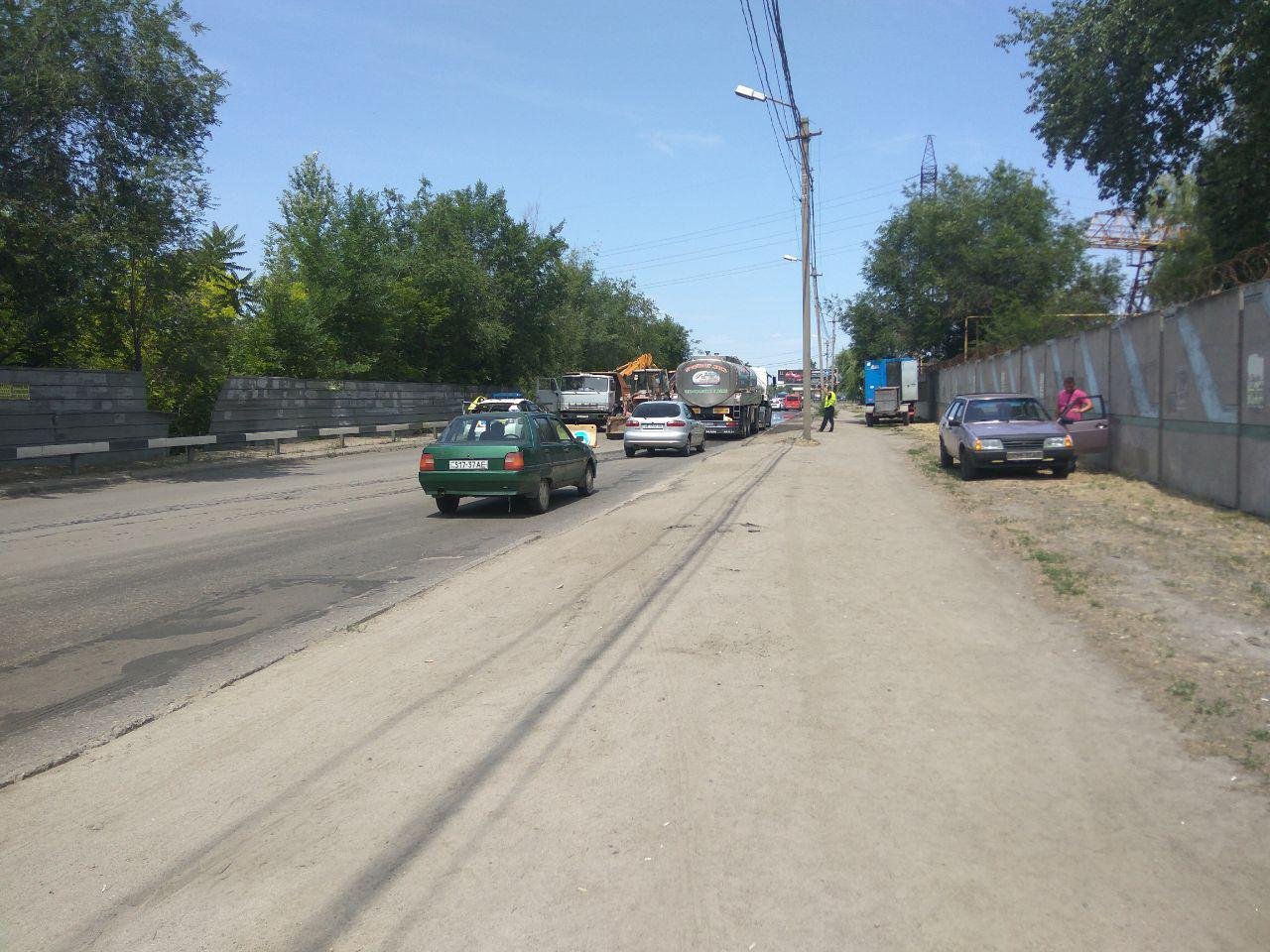 На улице Павлова образовалось небольшая тянучка На улице Павлова образовалось небольшая тянучка