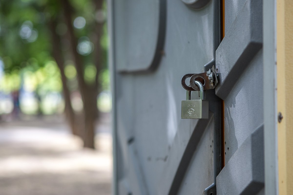 Стоит только попросить и дверь откроется