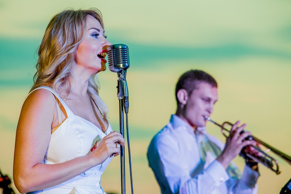 Джаз создал на набережной особую атмосферу 