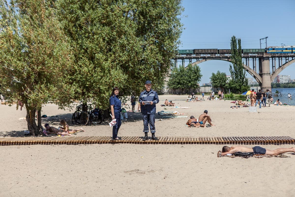 Спасатели провели рейд, посвященный безопасному поведению на воде Спасатели провели рейд, посвященный безопасному поведению на воде