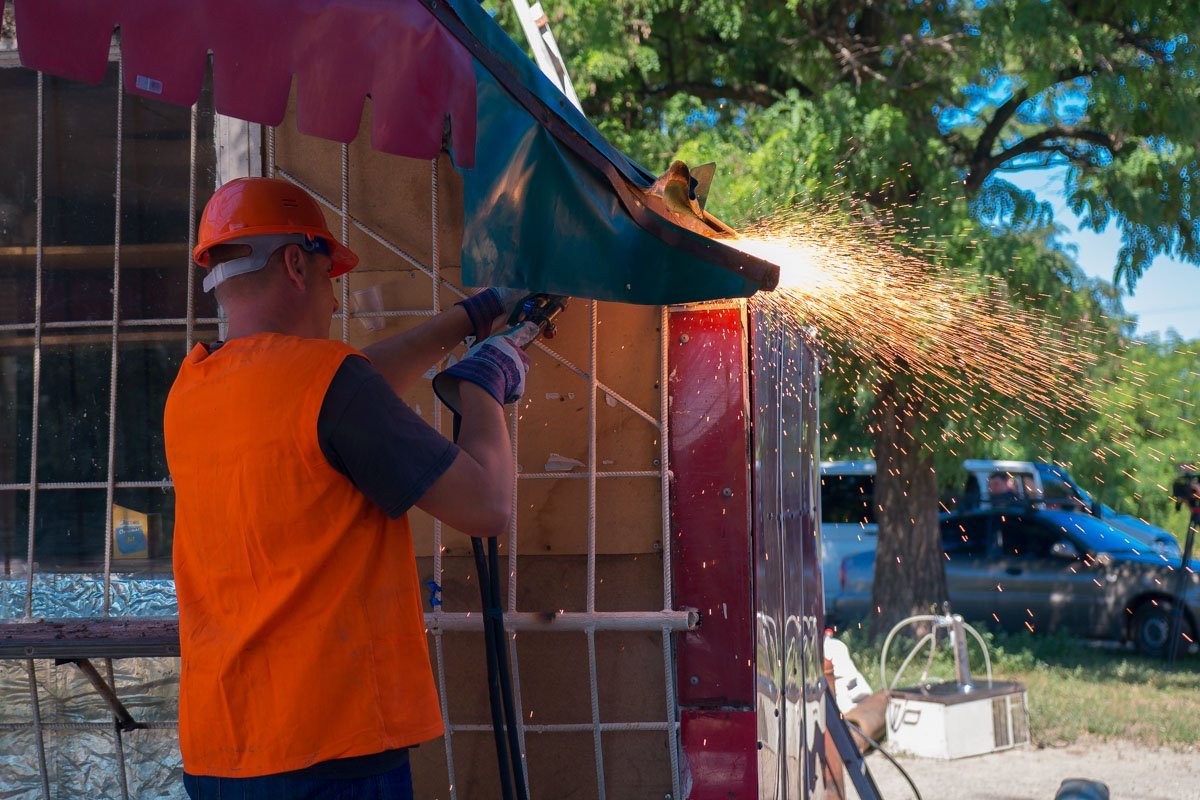 Демонтаж конструкций