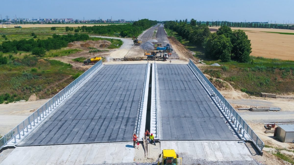 В Днепре продолжается ремонт объездной дороги
