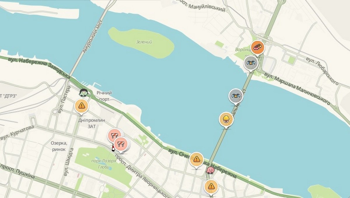 ДТП на Новом мосту спровоцировали пробки ДТП на Новом мосту спровоцировали пробки