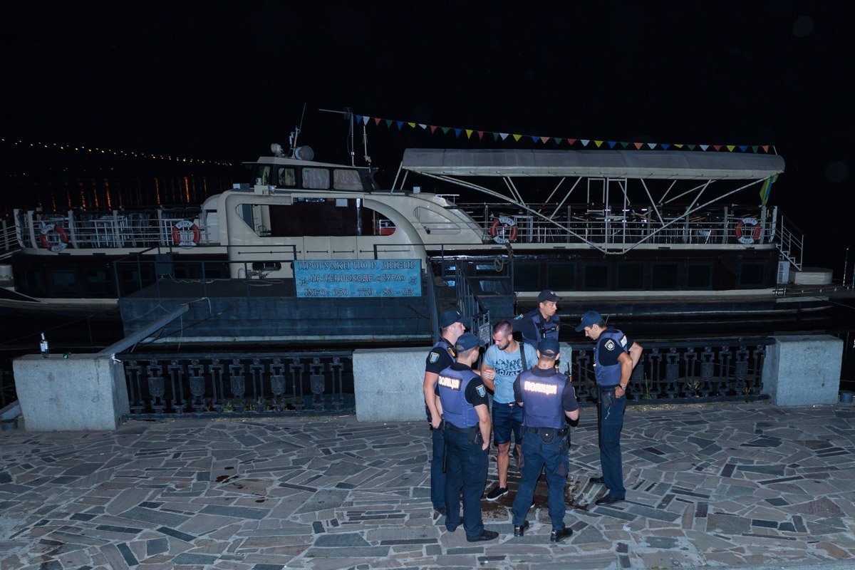 Правоохранителям также не удалось выявить пистолет: вероятно, он утонул в реке Правоохранителям также не удалось выявить пистолет: вероятно, он утонул в реке