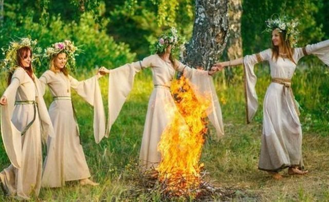 Мистика славянских обрядов завораживает Мистика славянских обрядов завораживает