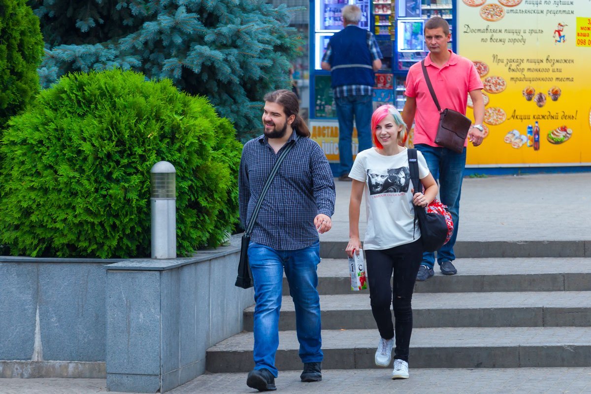 Для того, чтобы быть яркой - не обязательно идти на фестиваль красок