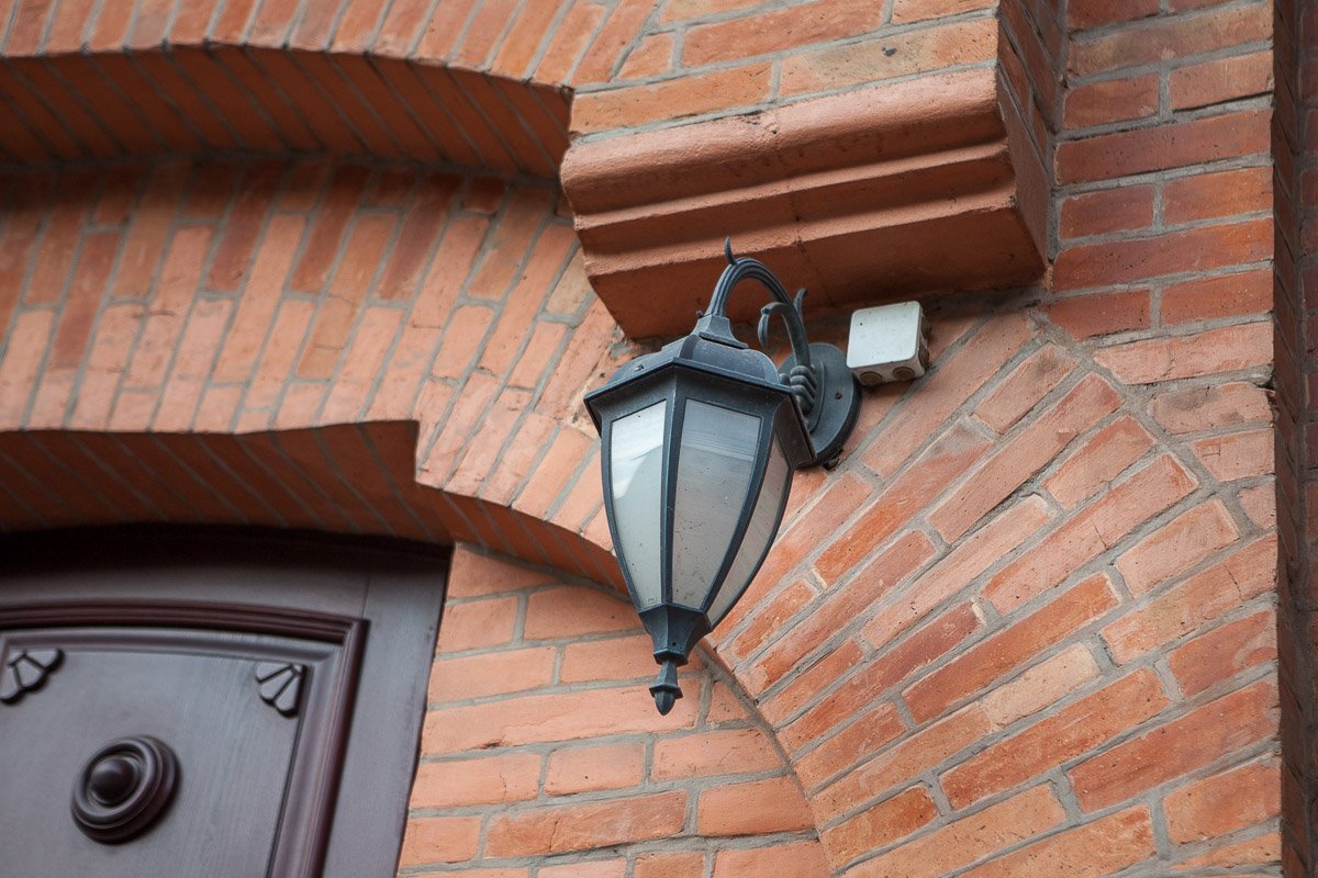 Информатор отправился на Троицкую, 2, чтобы узнать немного об истории удивительного здания из красного кирпича Информатор отправился на Троицкую, 2, чтобы узнать немного об истории удивительного здания из красного кирпича