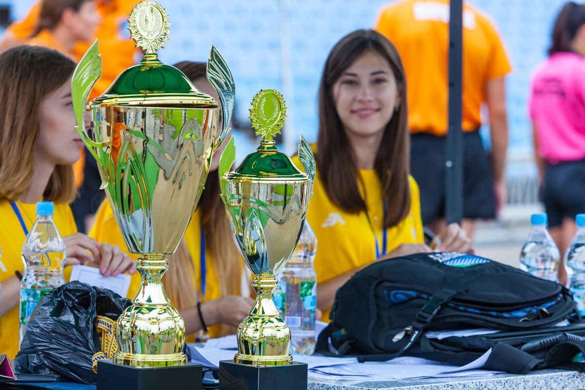 Кубки ждали своих владельцев