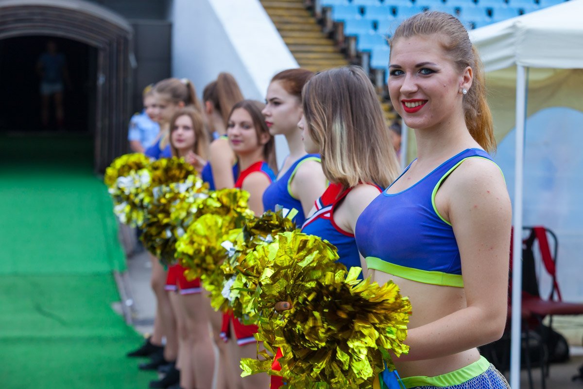Прекрасные девушки-черлидеры