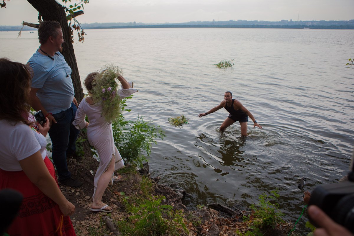 Один в воде воин