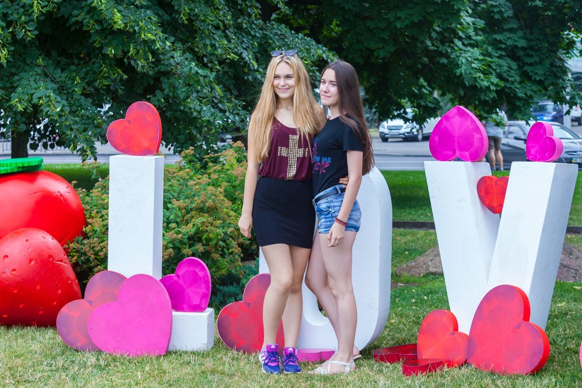 Нужно больше фотографий Нужно больше фотографий