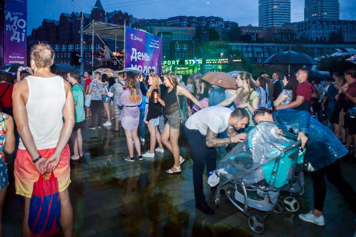 Послушать Alyosha приводили даже самых молодых