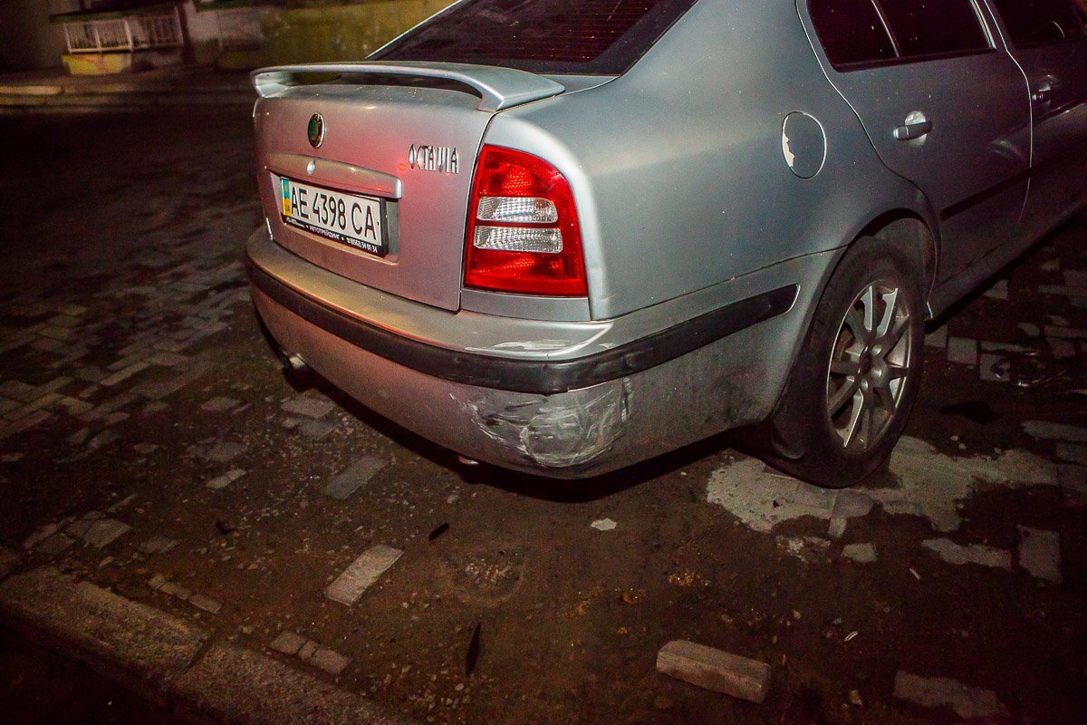 У Skoda повреждения незначительные У Skoda повреждения незначительные