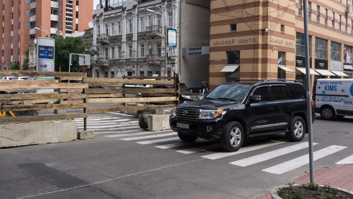 25 июня началось строительство инженерных сетей к зданию на улице Шевченко 25 июня началось строительство инженерных сетей к зданию на улице Шевченко