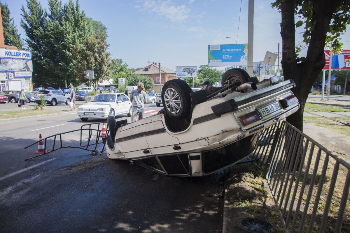 ... в то время, как ВАЗ восстановлению не подлежит