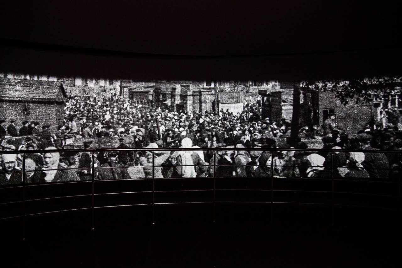 Все посетители могут просмотреть кино о настоящем, не идеологизированном прошлом