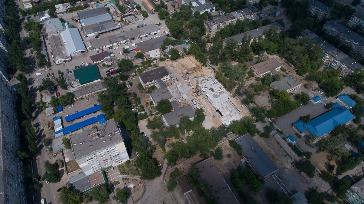 Так место размещения жилого комплекса выглядит с высоты