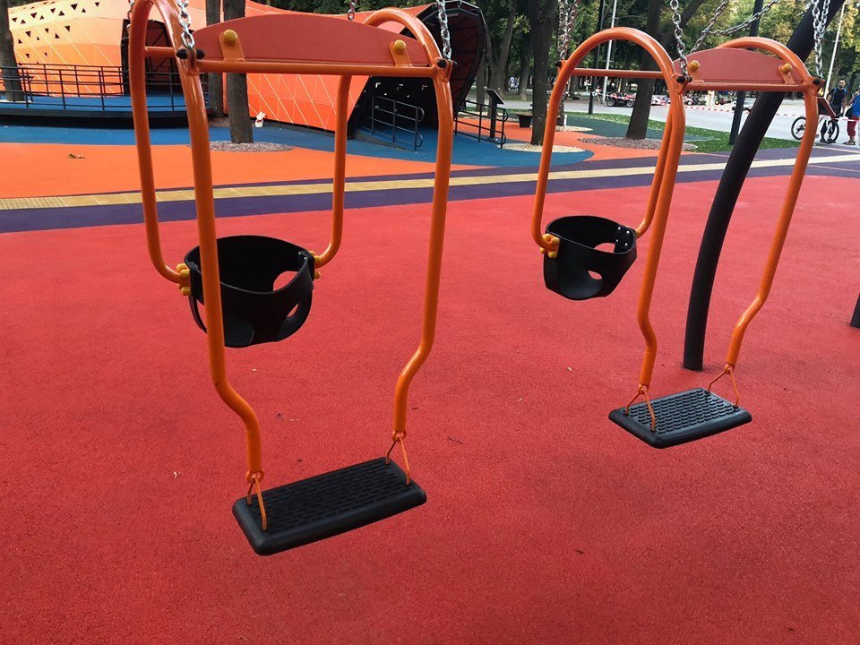 Качели, удобные для всех детей