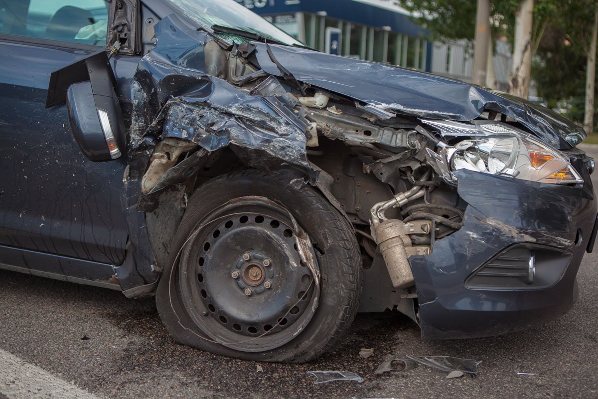 У Ford пострадала передняя часть справа У Ford пострадала передняя часть справа