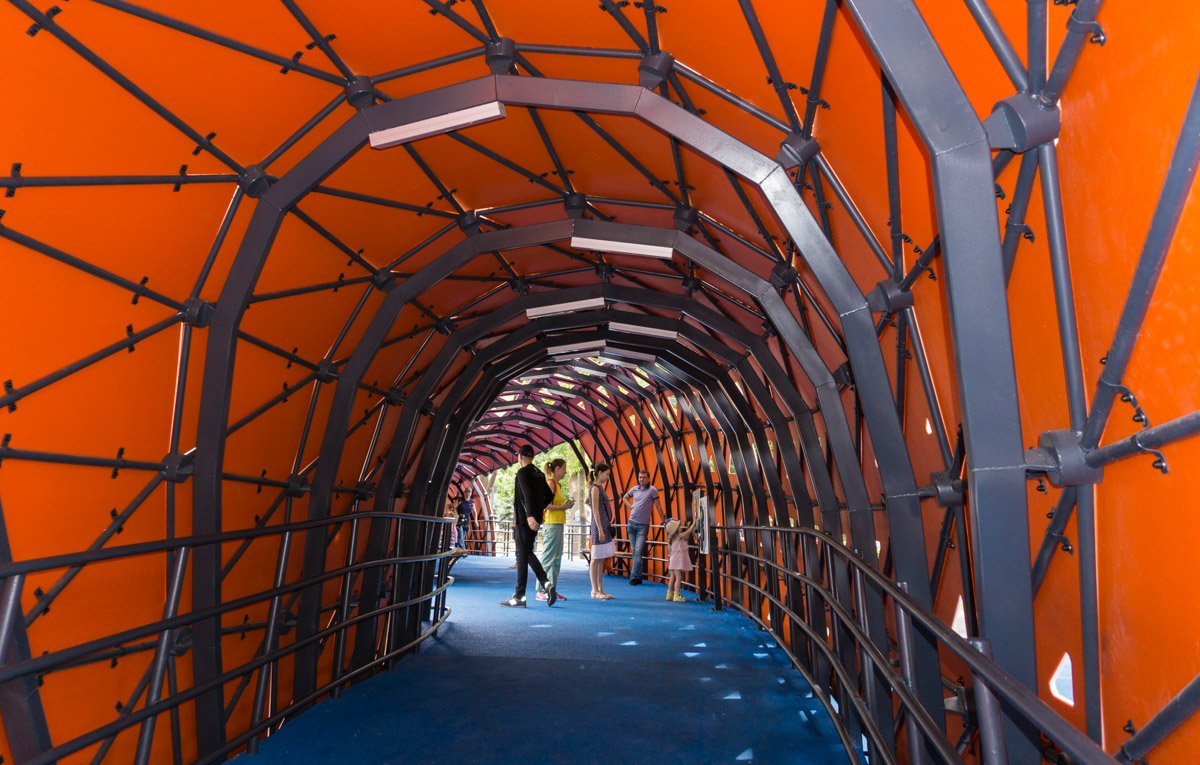 Все локации имеют яркие цвета