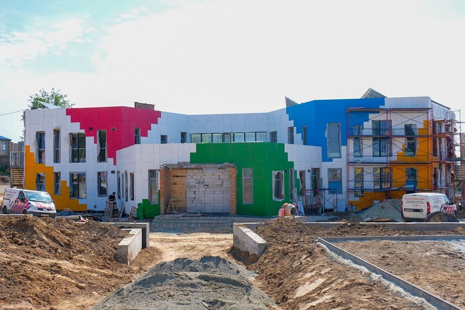 Строительство комфортного и яркого детского садика уже на финишной прямой