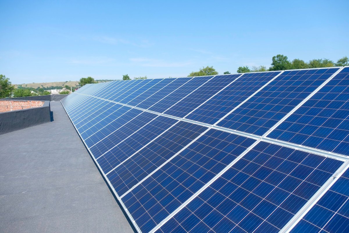 Солнечные панели на крыше уже устанвлены