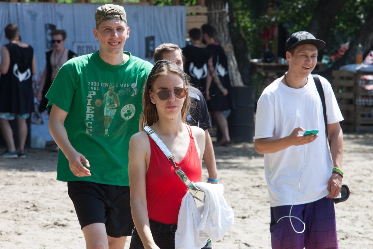 Ой, вы нас фоткаете что ли? Ой, вы нас фоткаете что ли?