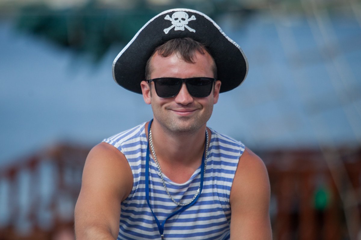 Пиратского корабля нет, только велосипед