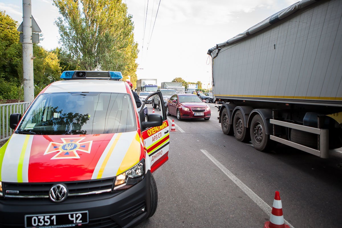 На место аварии моментально приехала бригада ГСЧС