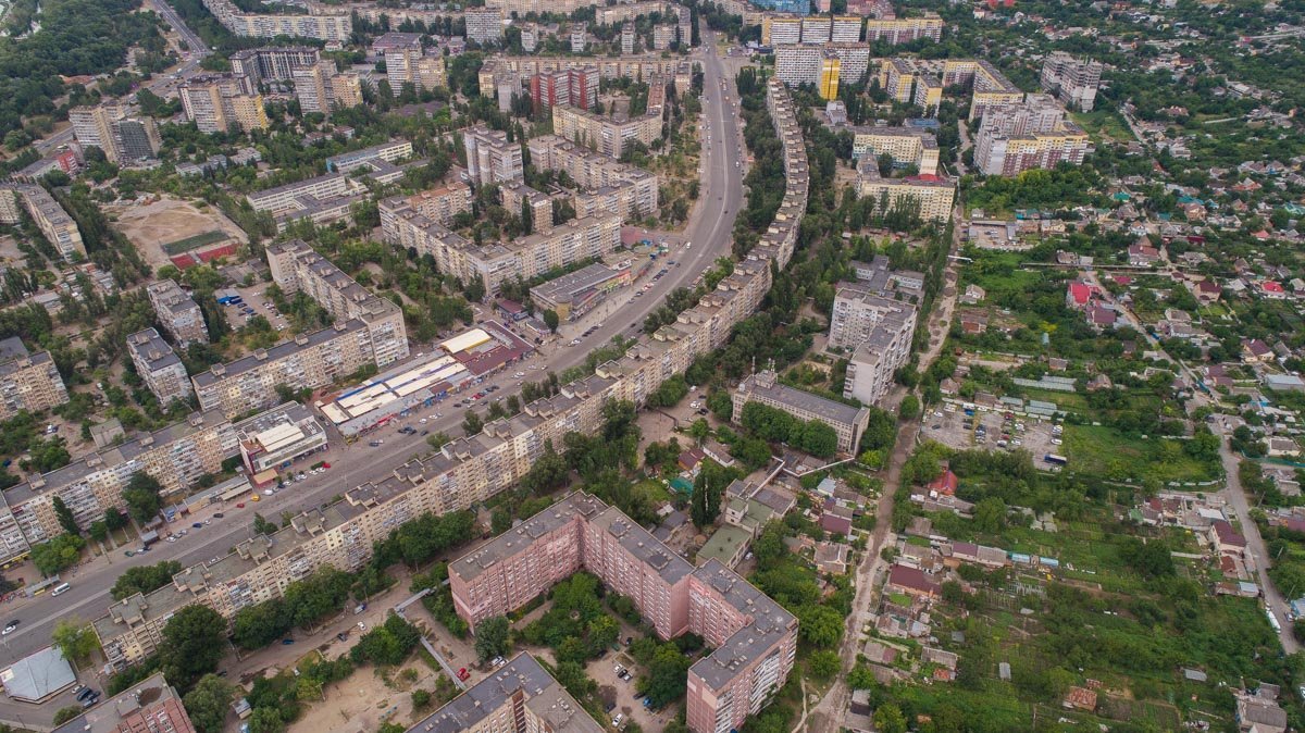 Таксисты долго изучают нумерацию подъездов Таксисты долго изучают нумерацию подъездов