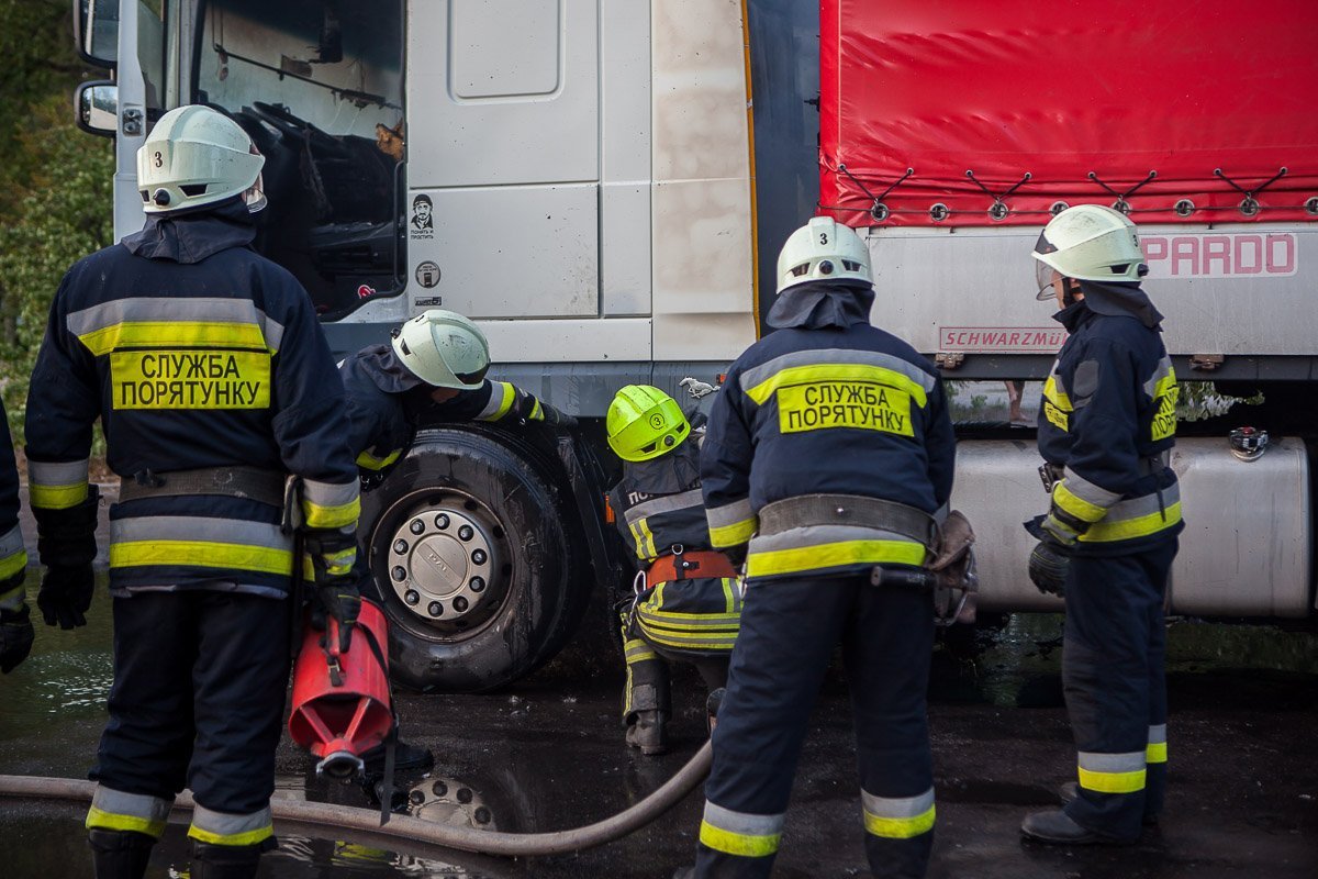Движение транспорта на данном участке дороги не затруднено