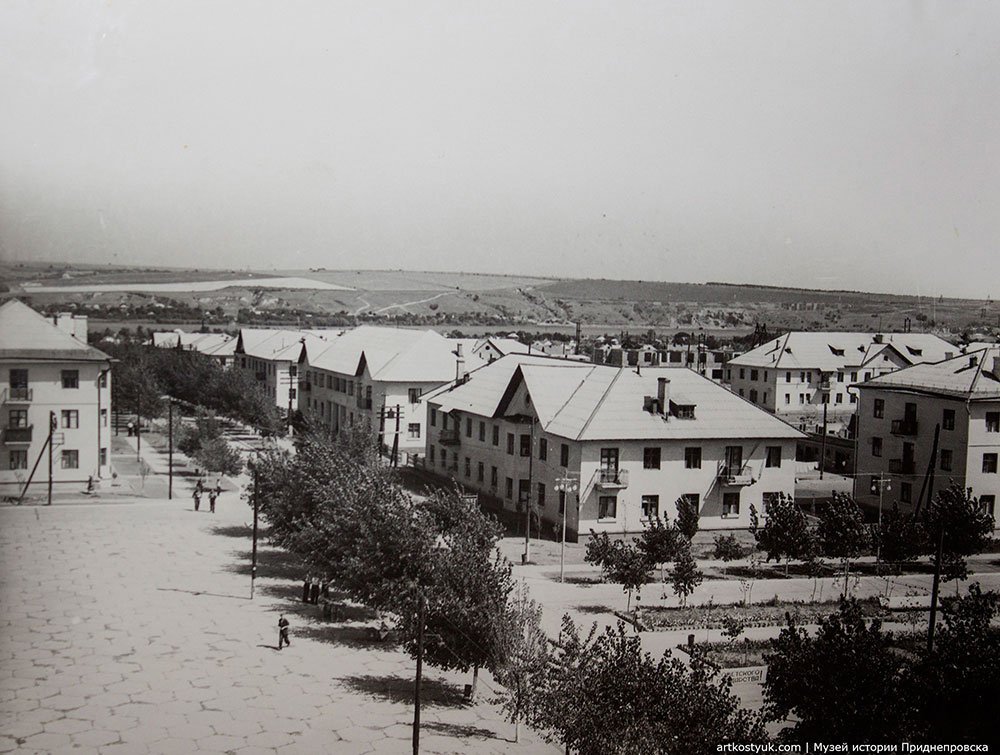 Кроме Приднепровска, в состав этого района вошли часть Индустриального района и город Игрень